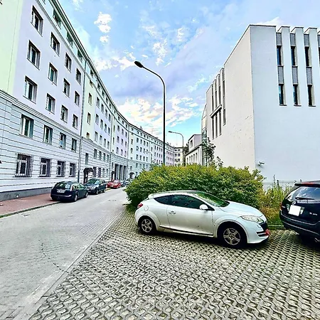 Komfortowe Pied-A-Terre 200M Od Parku Centralnego Na Parterze グディニャ