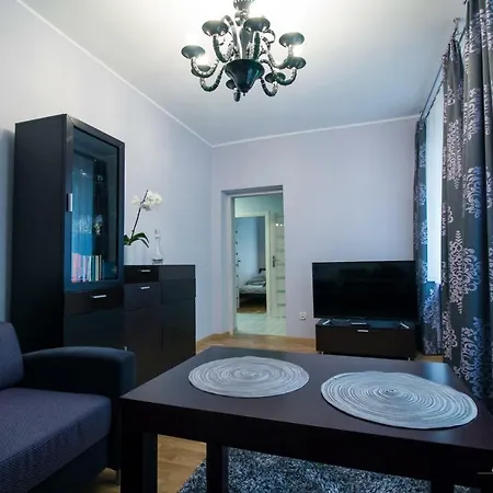 Apartmán Przytulne Mieszkanie Z Wyposazona Kuchnia, 200 M Od Parku Centralnego Gdyně